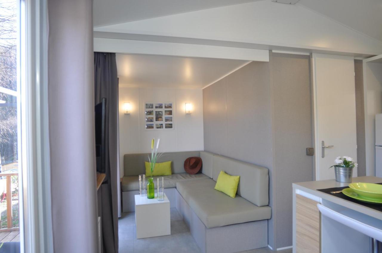 Camping Le Mas Des Sedaries Hotel Villefort  Buitenkant foto